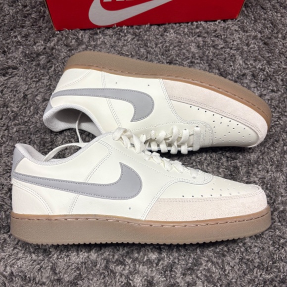 NEW Nike Court Vision Low Men's Size 10 Salt/LT Smoke Grey Style HV2530-100 - Picture 4 of 7